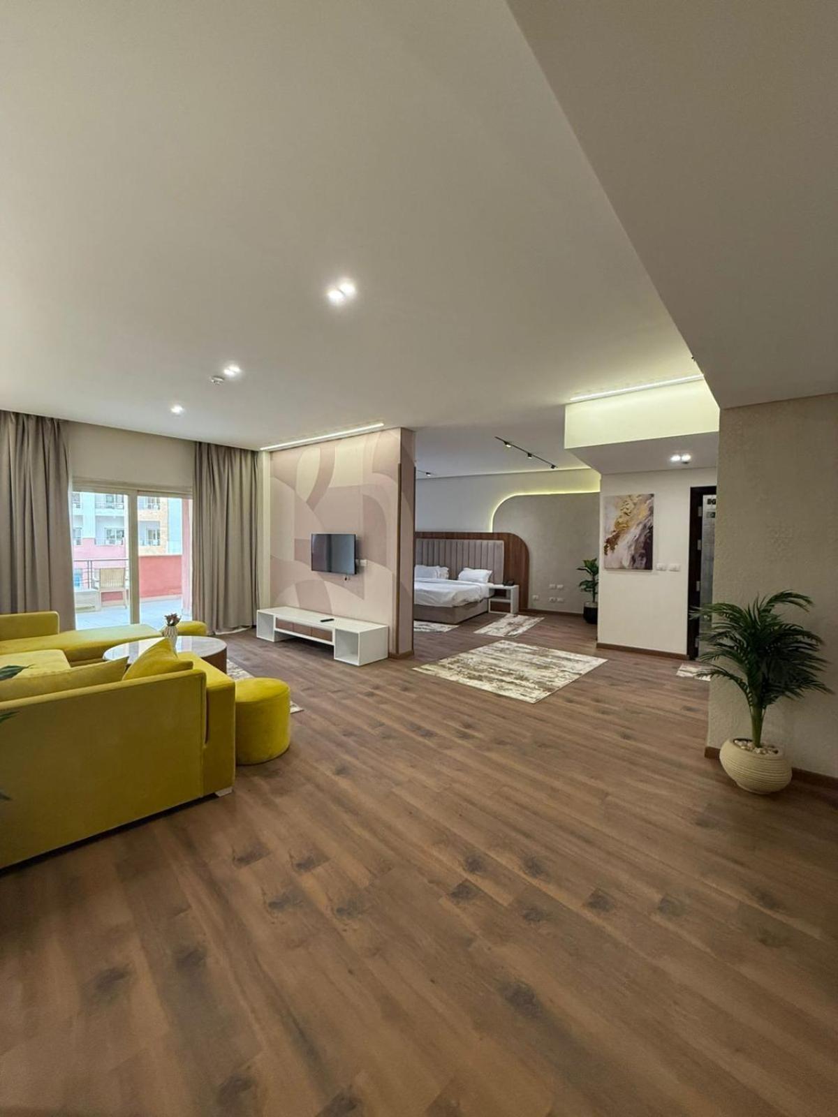 Tolip Family Park Hotel Cairo Exterior photo Suite
